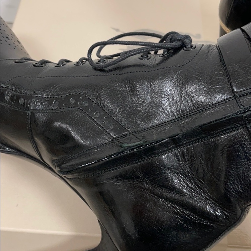 Burberry ankle bootie - Picture 4 of 10
